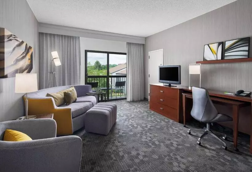 キングサイズベッドのスイートルーム, Courtyard By Marriott Pittsburgh Airport