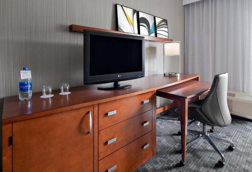 스위트, Courtyard By Marriott Pittsburgh Airport