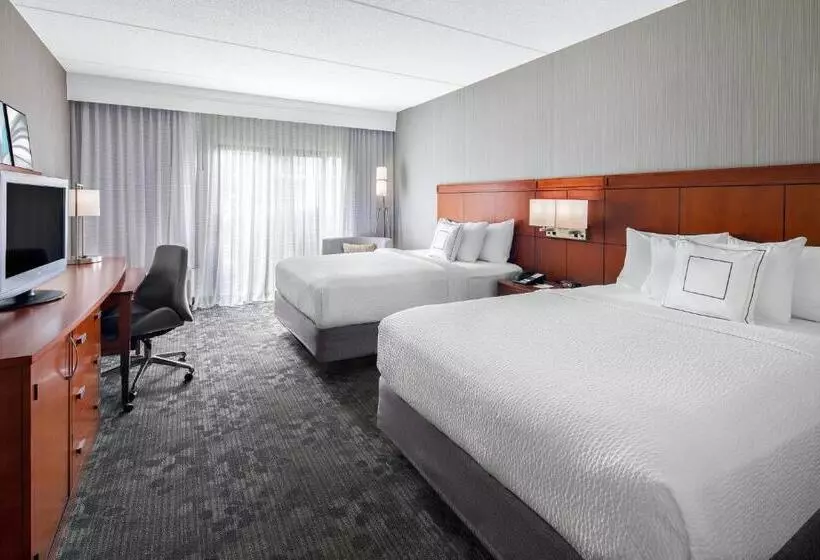 スイート, Courtyard By Marriott Pittsburgh Airport