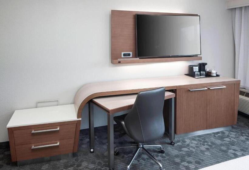 带2个双人床的标准工作室, Courtyard Tuscaloosa