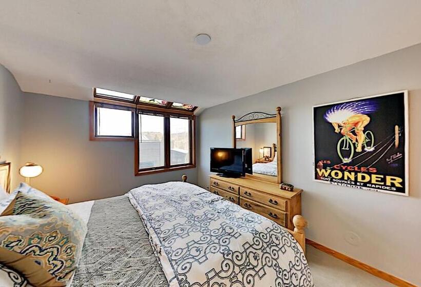 침실 2개 아파트, Crestview Place 307a