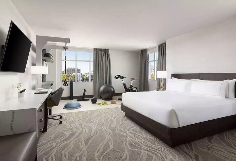 اتاق استاندارد با تخت بزرگ, Doubletree By Hilton Fullerton
