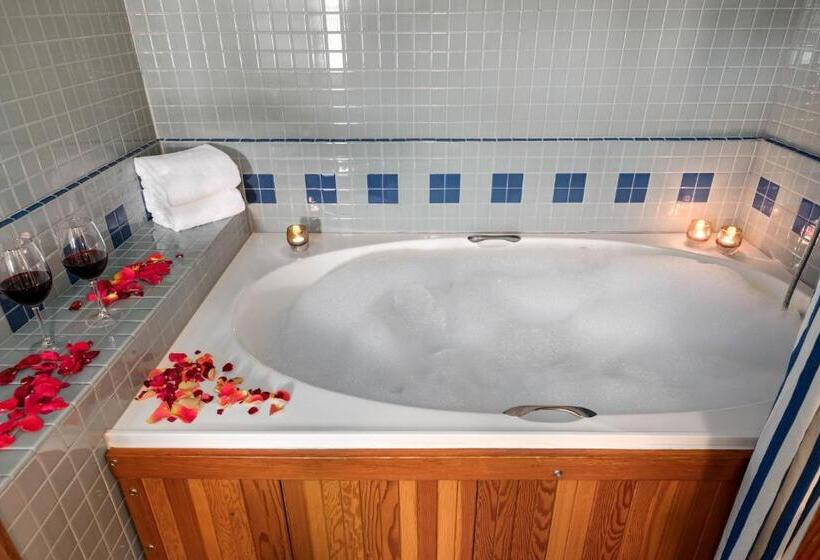 غرفة قياسية سرير ملكى, La Conner Channel Lodge