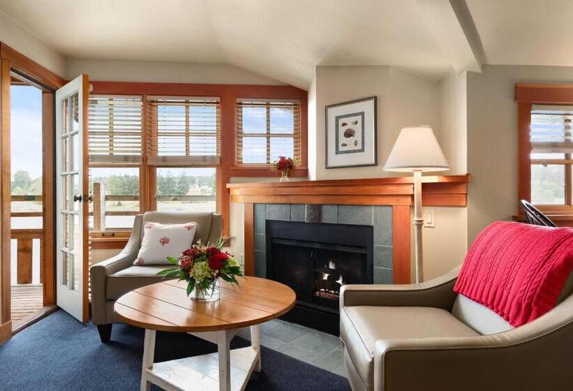 جناح ذو إطلالة, La Conner Channel Lodge