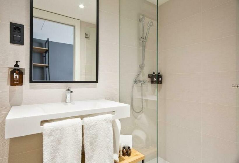 اتاق سوپریور, Acta Voraport