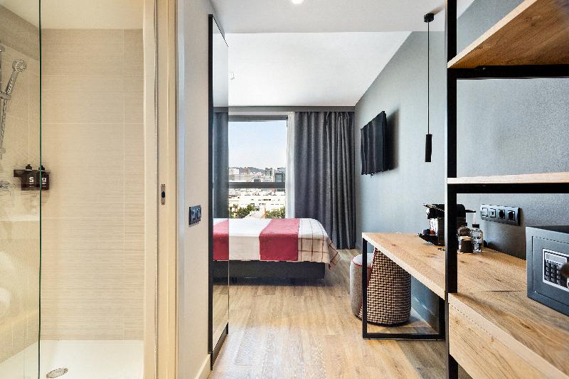 اتاق سوپریور با چشمانداز, Acta Voraport