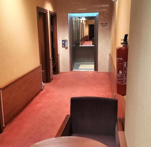 Номер Стандарт, Chmielna Warsaw