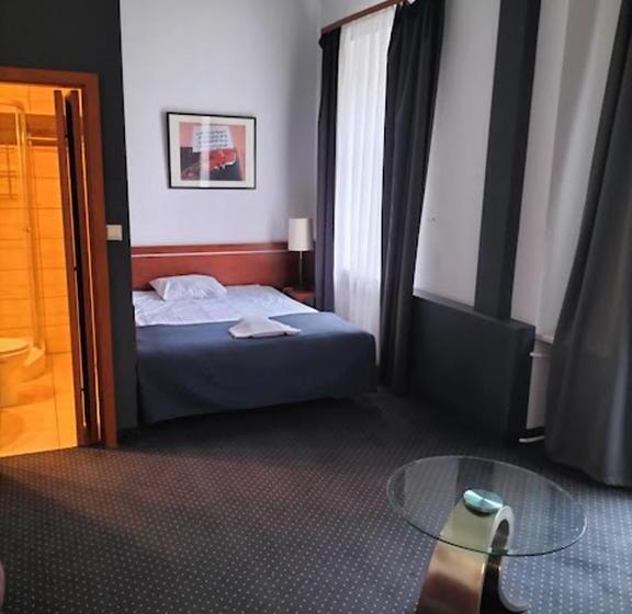 Студия Стандарт, Chmielna Warsaw