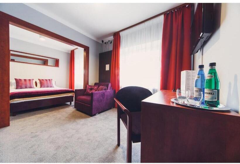 Номер Superior, Chmielna Warsaw