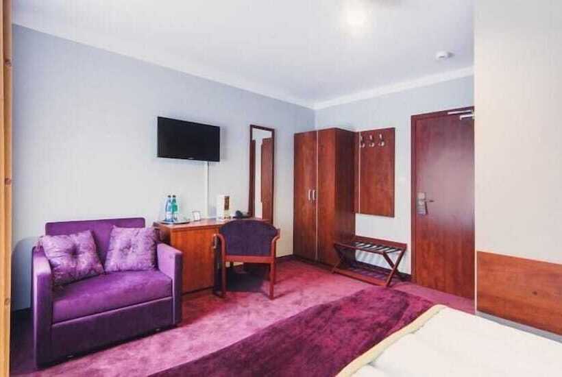 Люкс, Chmielna Warsaw