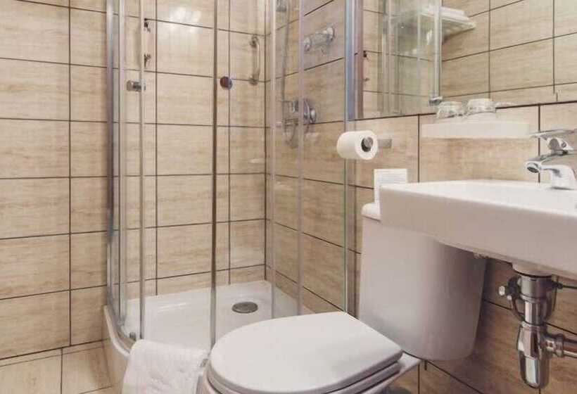 Номер Economy Индивидуальный, Chmielna Warsaw