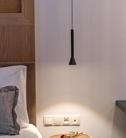 套房配有游泳池, Delfina Boutique