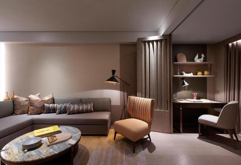 اتاق استاندارد پلاس, K11 Artus