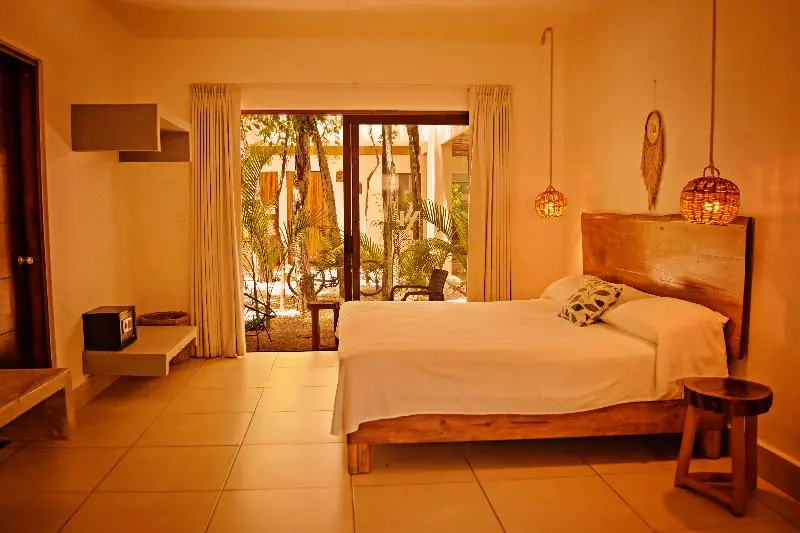 اتاق استاندارد, Niik Tulum