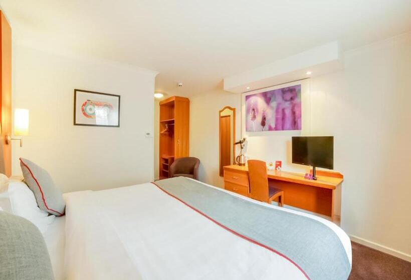 스탠다드 룸, Lakeside Haydock Hotel, St Helens