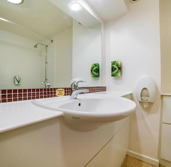 패밀리 룸, Lakeside Haydock Hotel, St Helens