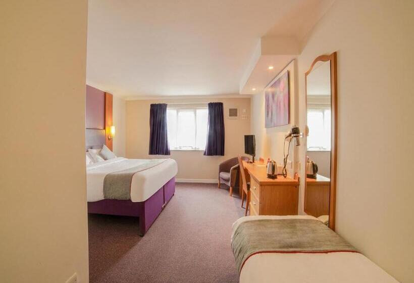 패밀리 룸, Lakeside Haydock Hotel, St Helens