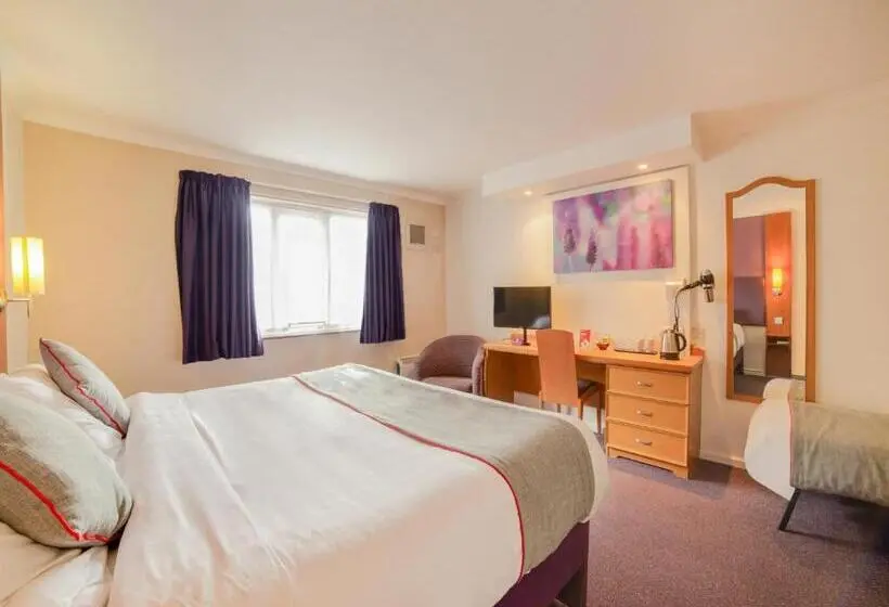 ファミリールーム, Lakeside Haydock Hotel, St Helens