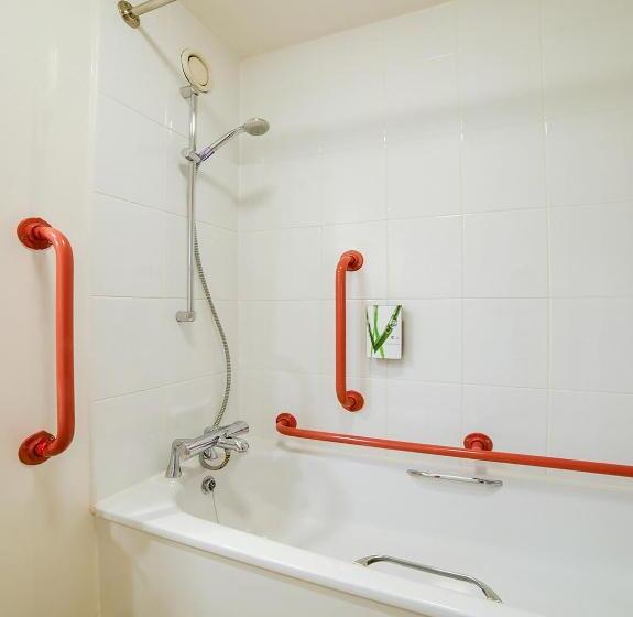 이코노미 룸, Lakeside Haydock Hotel, St Helens