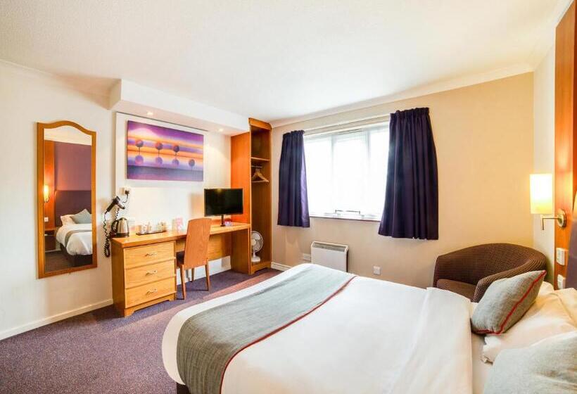 이코노미 룸, Lakeside Haydock Hotel, St Helens