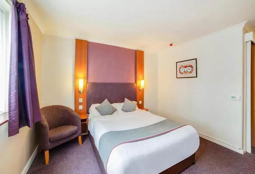 エコノミールーム, Lakeside Haydock Hotel, St Helens