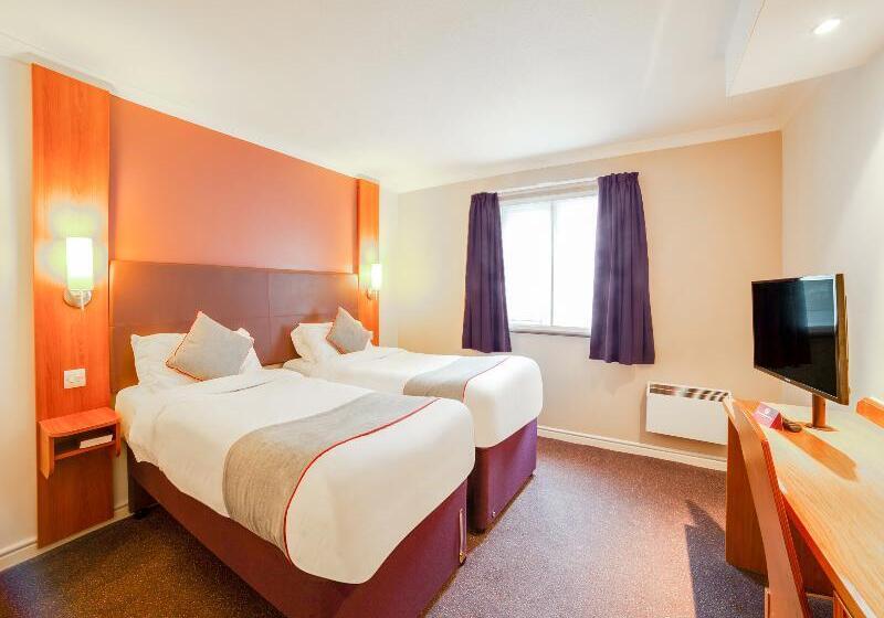 스탠다드 룸, Lakeside Haydock Hotel, St Helens