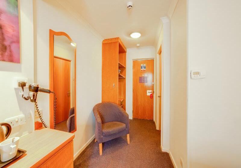 스탠다드 룸, Lakeside Haydock Hotel, St Helens