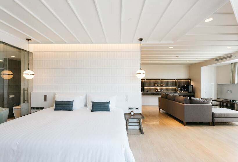 套房, Syn Boutique