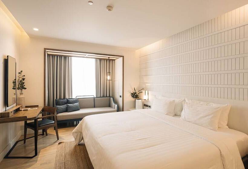 标准间, Syn Boutique