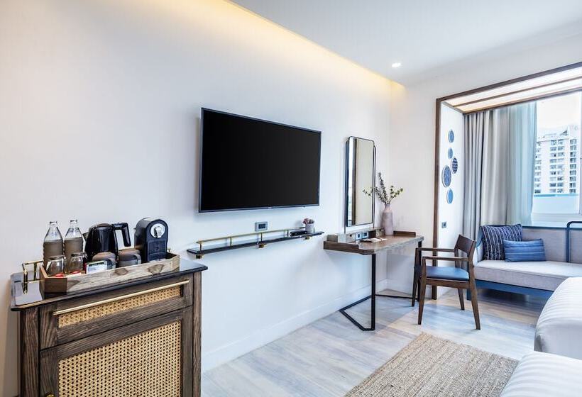 标准间, Syn Boutique