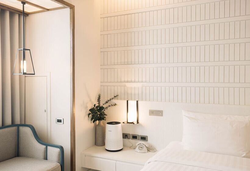 标准间, Syn Boutique