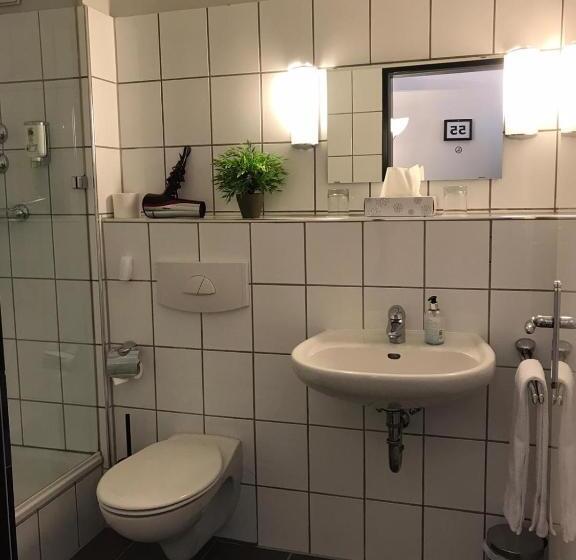 Номер Стандарт с Балконом, U. + Apartments