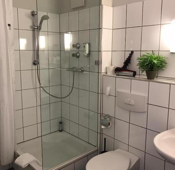 침실 1개 발코니 아파트, U. + Apartments