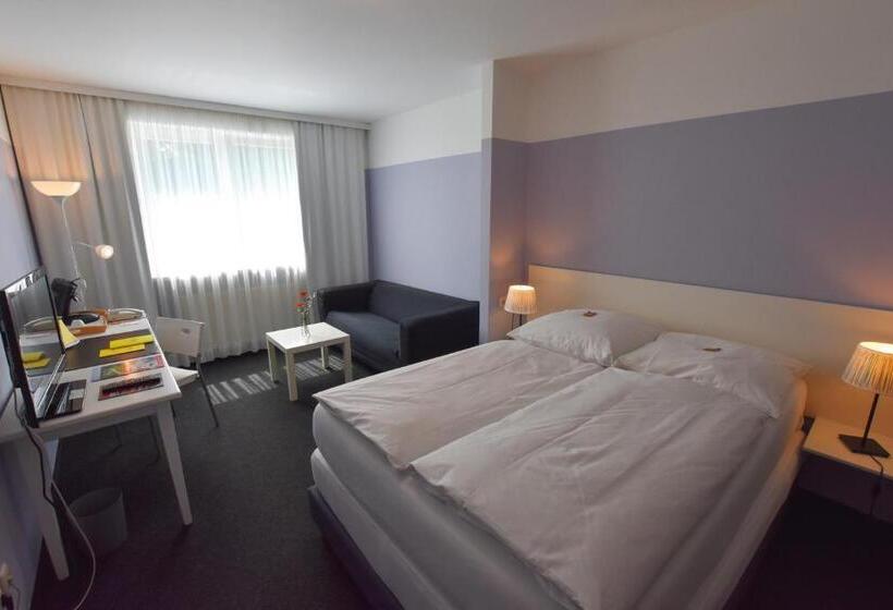 스탠다드 발코니 룸, U. + Apartments