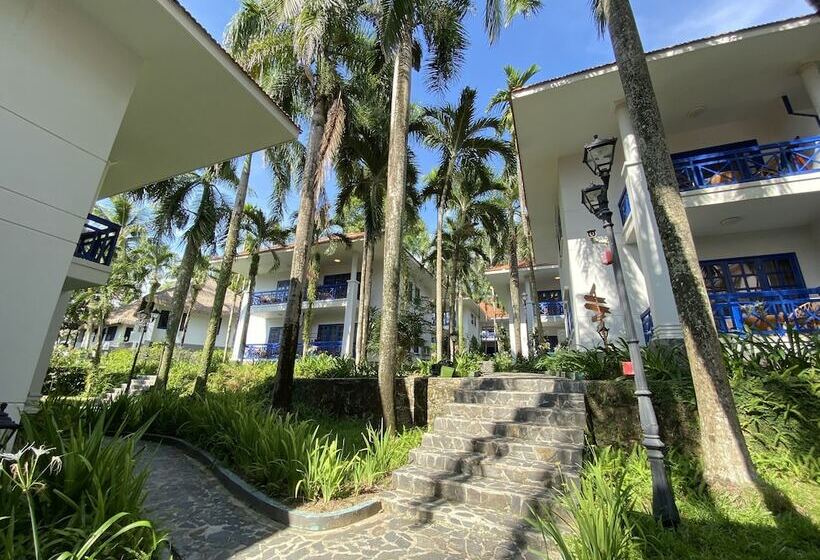 اتاق لوکس با چشمانداز باغ, L'azure Resort And Spa