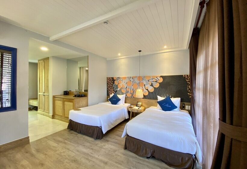 اتاق لوکس با چشمانداز باغ, L'azure Resort And Spa