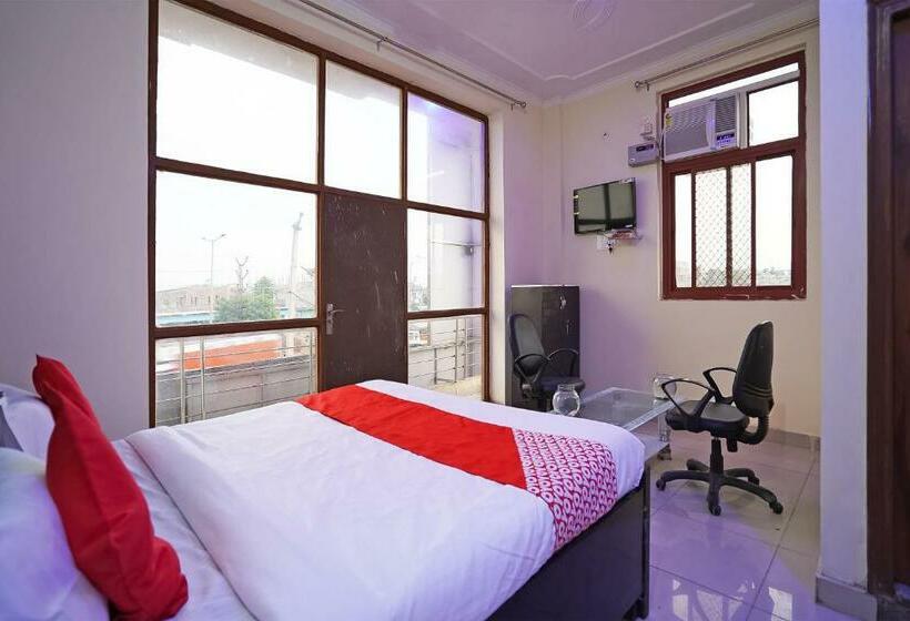 Трехместный Номер Классика, Oyo 49403 Osaka Inn