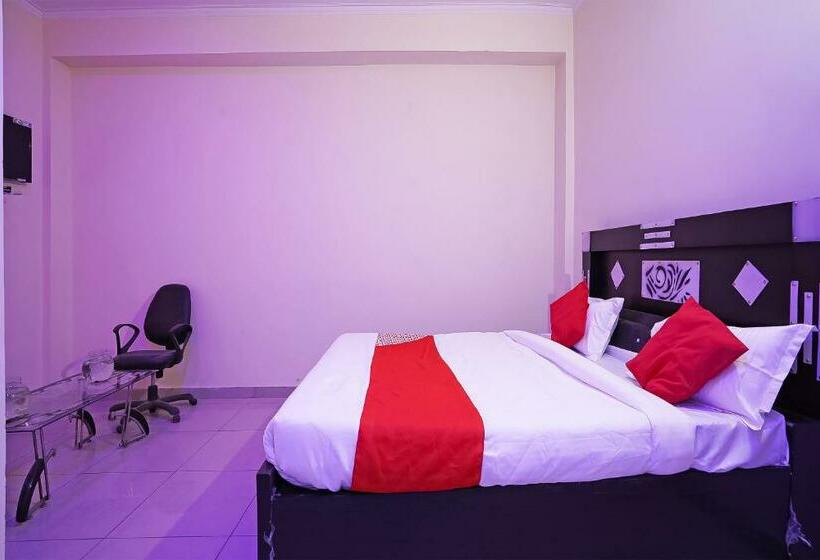 Трехместный Номер Классика, Oyo 49403 Osaka Inn