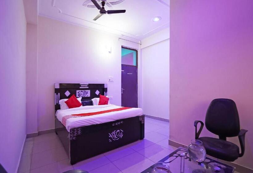 Трехместный Номер Классика, Oyo 49403 Osaka Inn