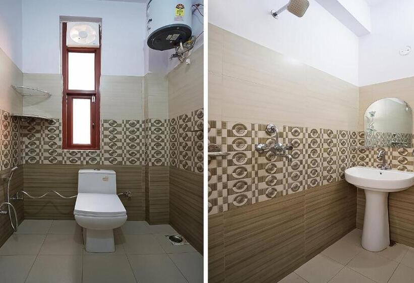 Трехместный Номер Классика, Oyo 49403 Osaka Inn