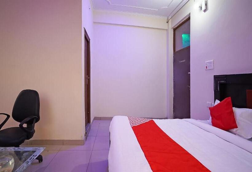 Трехместный Номер Классика, Oyo 49403 Osaka Inn