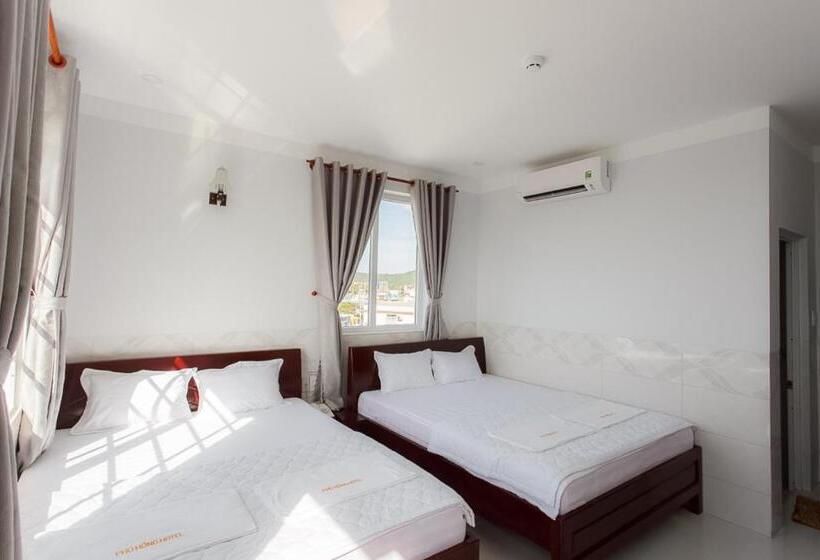 اتاق استاندارد چهار تخته, Phu Hong