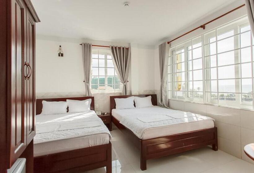 اتاق استاندارد چهار تخته, Phu Hong