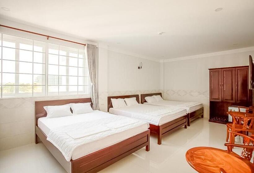 اتاق خانوادگی, Phu Hong