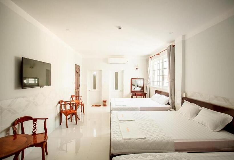 اتاق خانوادگی, Phu Hong