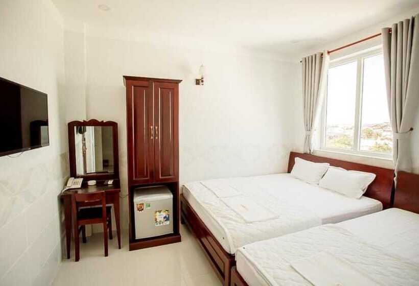 اتاق استاندارد سه نفره, Phu Hong