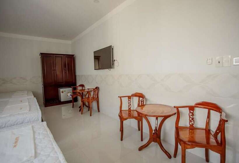 اتاق استاندارد چهار تخته, Phu Hong