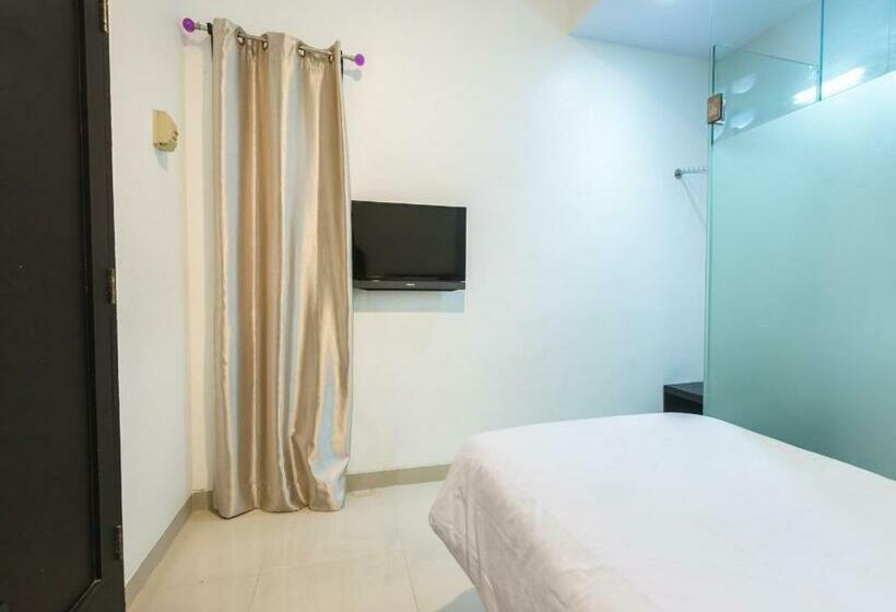 Cameră Standard Individuală, Puri Maju