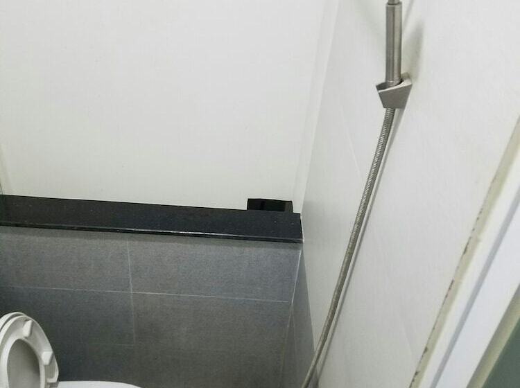 تختخواب در اتاق مشترک, Natural House Hostel