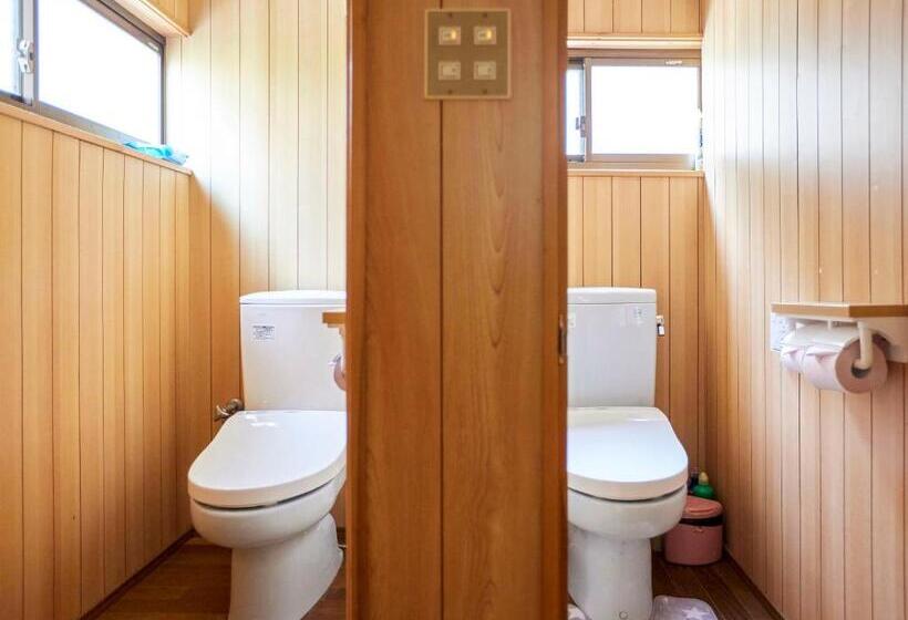 二段ベッド付き家族用アパートメント, Hanareya